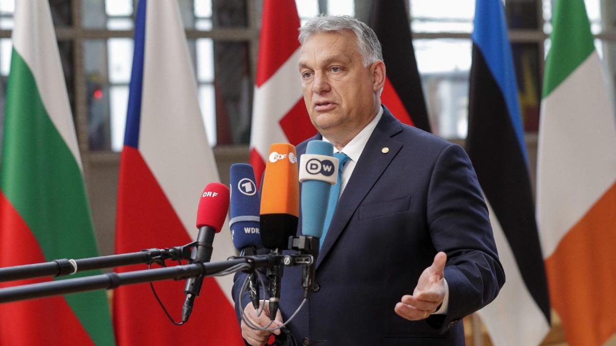 Orbán: Boszorkányüldözés folyik Európában, Magyarország kiáll a lengyelek mellett