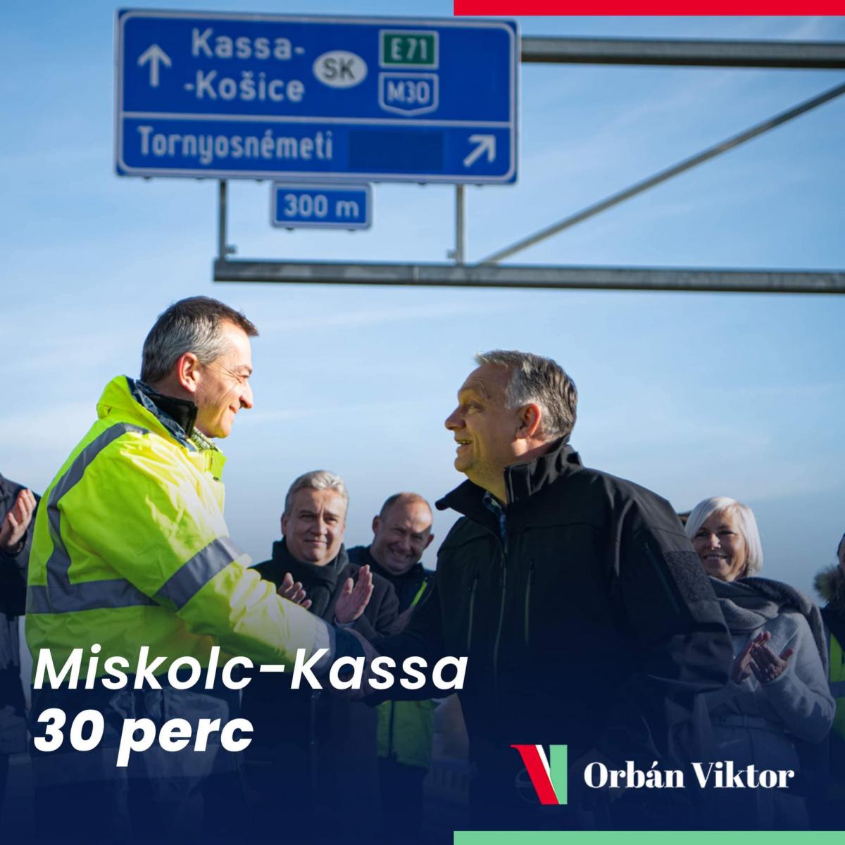 Orbán az M30-as autópálya átadásán: a mi nemzedékünk küldetése, hogy amit az idegenek és a nagyhatalmak szétszabdaltak, azt megpróbáljuk összeölteni
