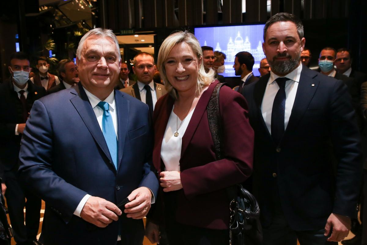 Diplomáciai nagyüzem: Madridban, majd Párizsban tárgyal Orbán Viktor