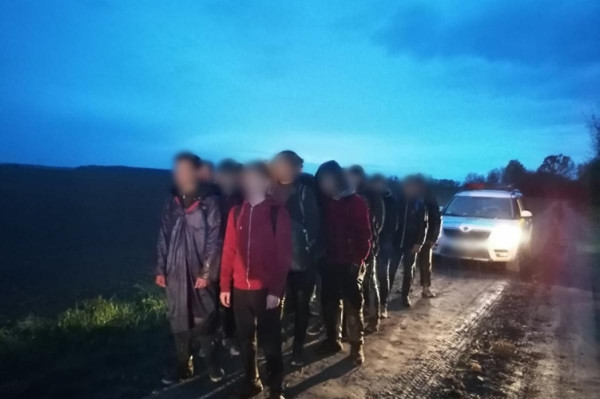 Határvédelem: 31 illegális migránst tartóztattak fel