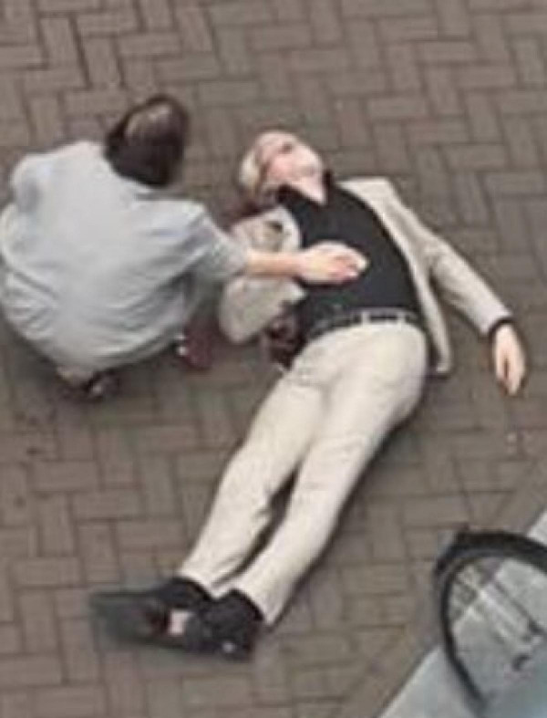 Sajtószabadság a bezzeg Hollandiában: életveszélyben a fejbe lőtt bűnügyi újságíró