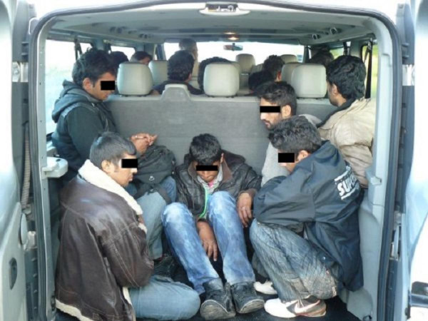 Elfogták a magyar embercsempész banda tagjait