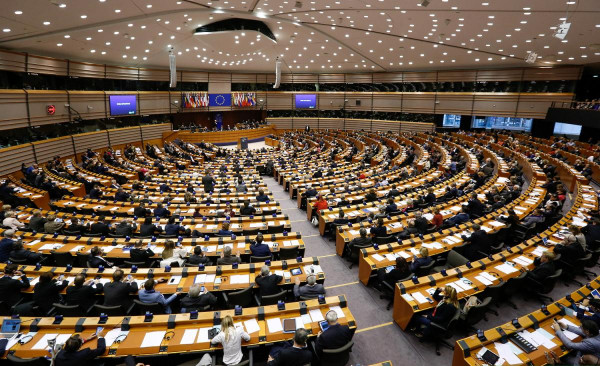 Vannak fontos dolgok Európában: a pedofil-ellenes törvényről vitatkozik szerdán az Európai Parlament