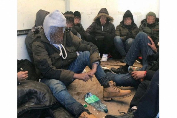 A német férfi tizenhárom illegális migránst csempészett