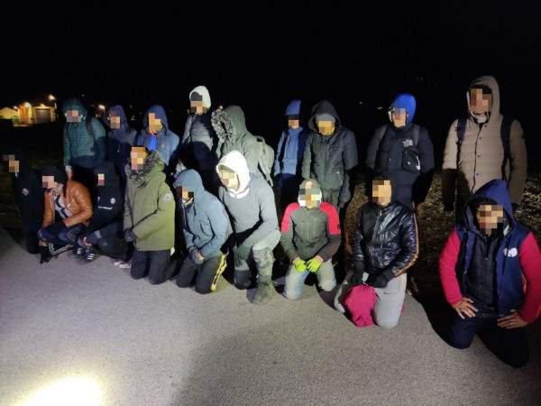 Brutális számok: 108 illegális migráns fogtak el Ásotthalomnál éjszaka