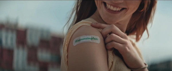 Ausztria: 950 000 eurót fizetett az egészségbiztosító egy 21 másodperces reklámfilmért, amely az oltást népszerűsíti